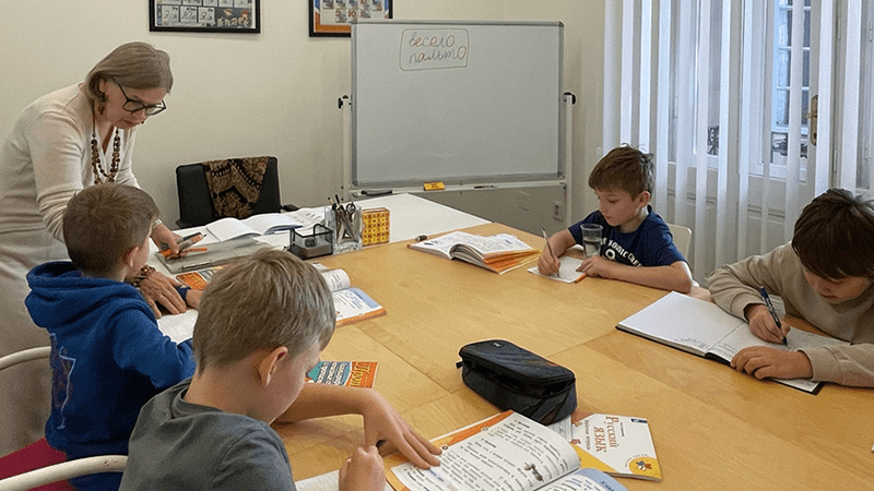 Языковые курсы